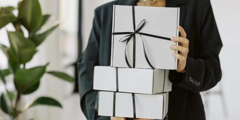 Top Corporate Gift Hampers in Bangalore: Unique Gift Hamper Ideas for Employees, Clients & Events