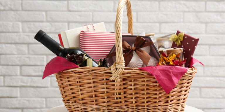 How to Choose the Right Gift Hampers in Bangalore for Corporate and Events