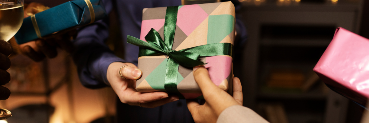 How to Choose the Right Gift Hampers in Bangalore for Corporate and Events