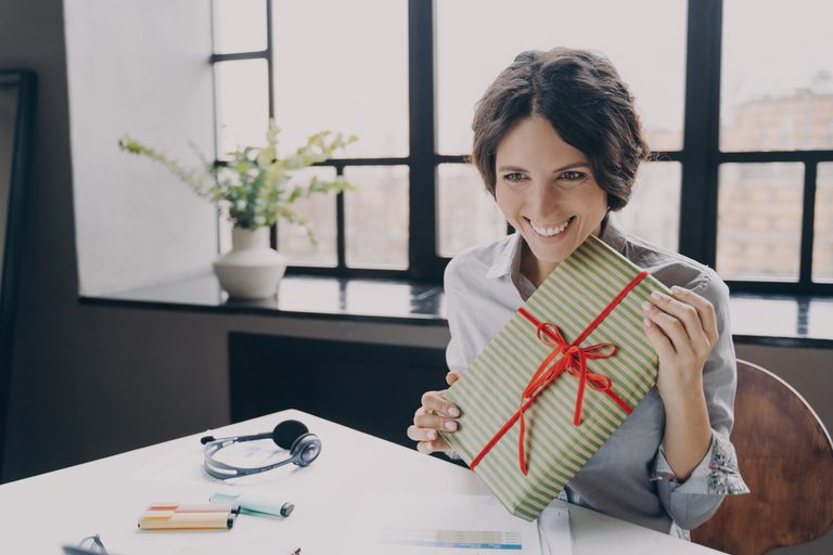Why You Should Plan Your Corporate Gifts Early This Festive Season